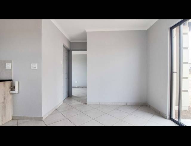 2 BEDROOM HOUSE FOR SALE IN SELCOURT